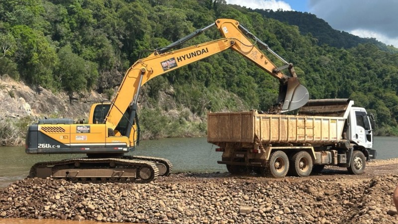 Em Arroio do Meio, a limpeza do Rio Forqueta resultou na retirada de mais de 50 mil metros cúbicos de sedimentos